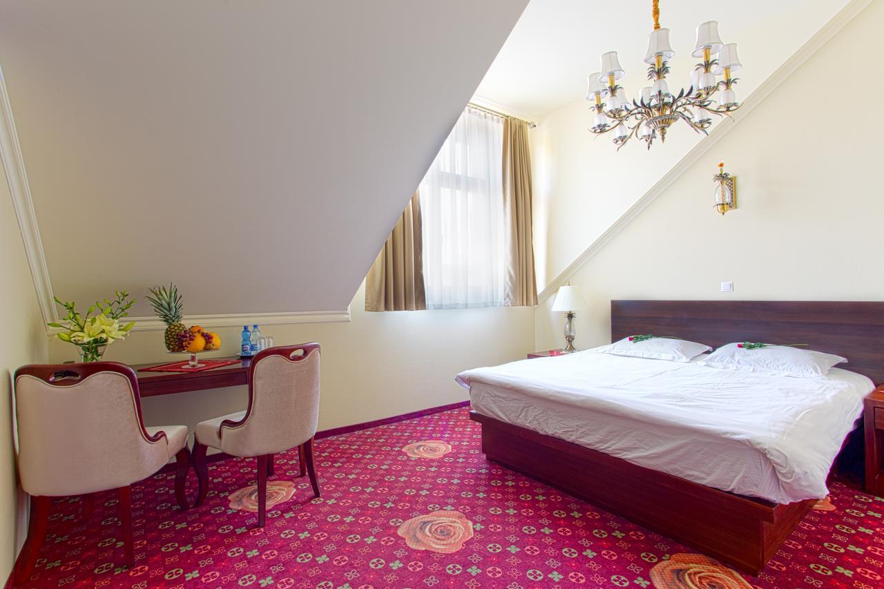 Hotel Roza Kamieniec Wroclawski Luaran gambar