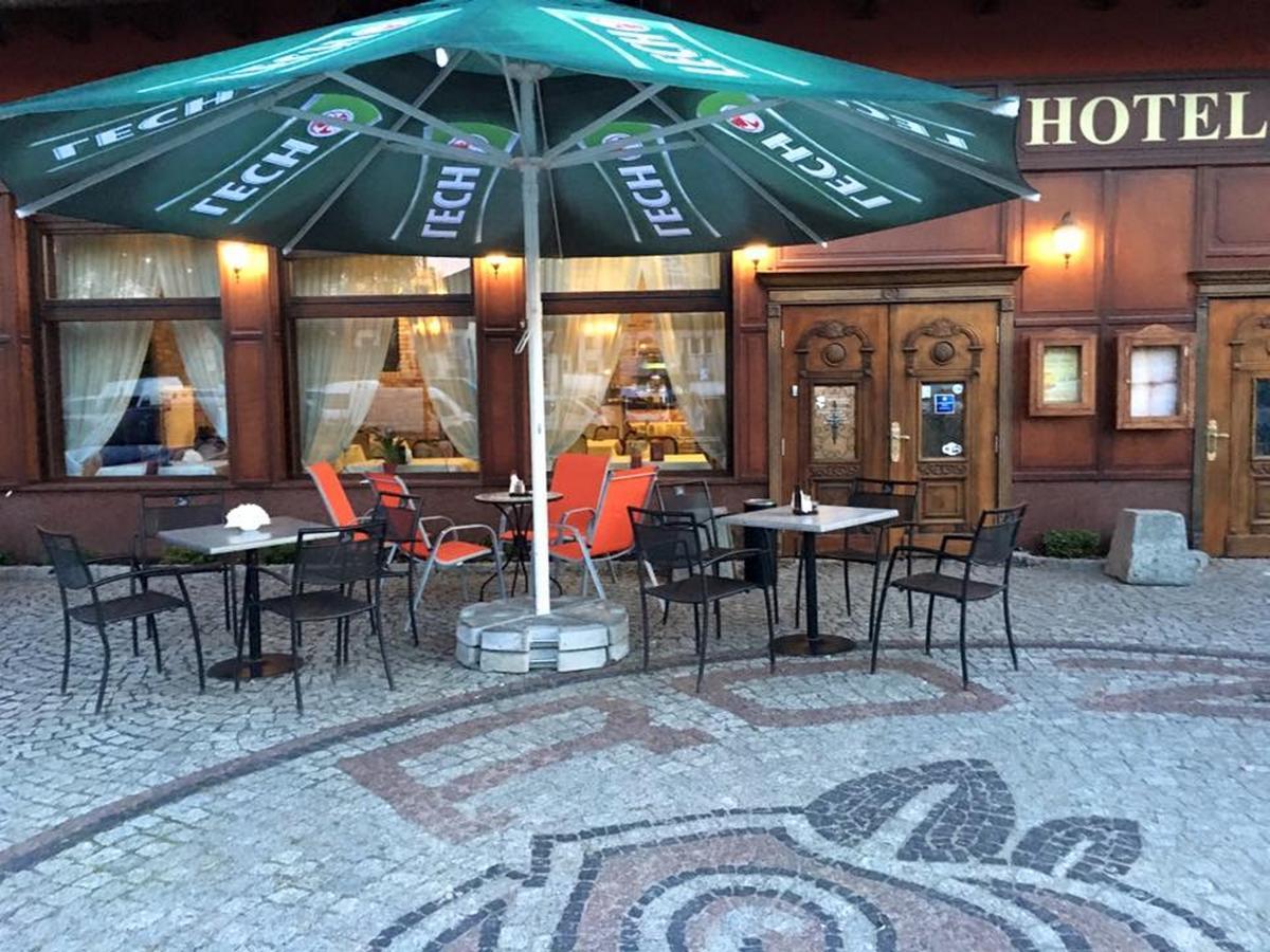 Hotel Roza Kamieniec Wroclawski Luaran gambar